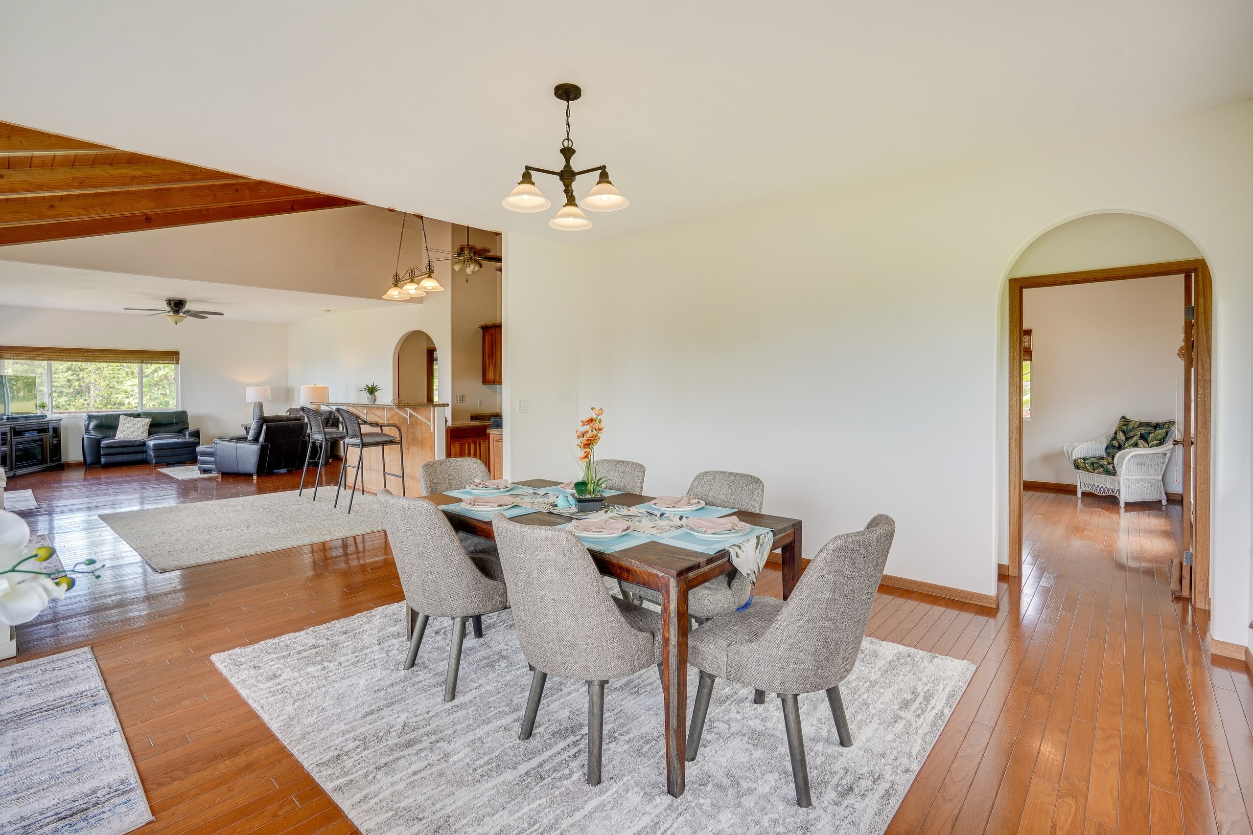 Hawaiian Retreat w/ Ocean Views in Captain Cook - Photo 2