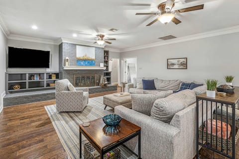 Modern Spacious 5 Bedroom Home