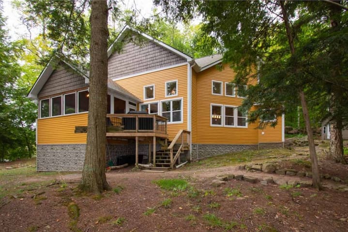 CottageLINK Rental managed Airbnb listing 2