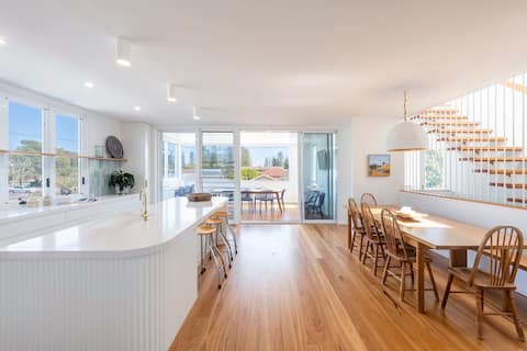 Popular Airbnb listing: Sandhurst - Oceanstays in Yamba