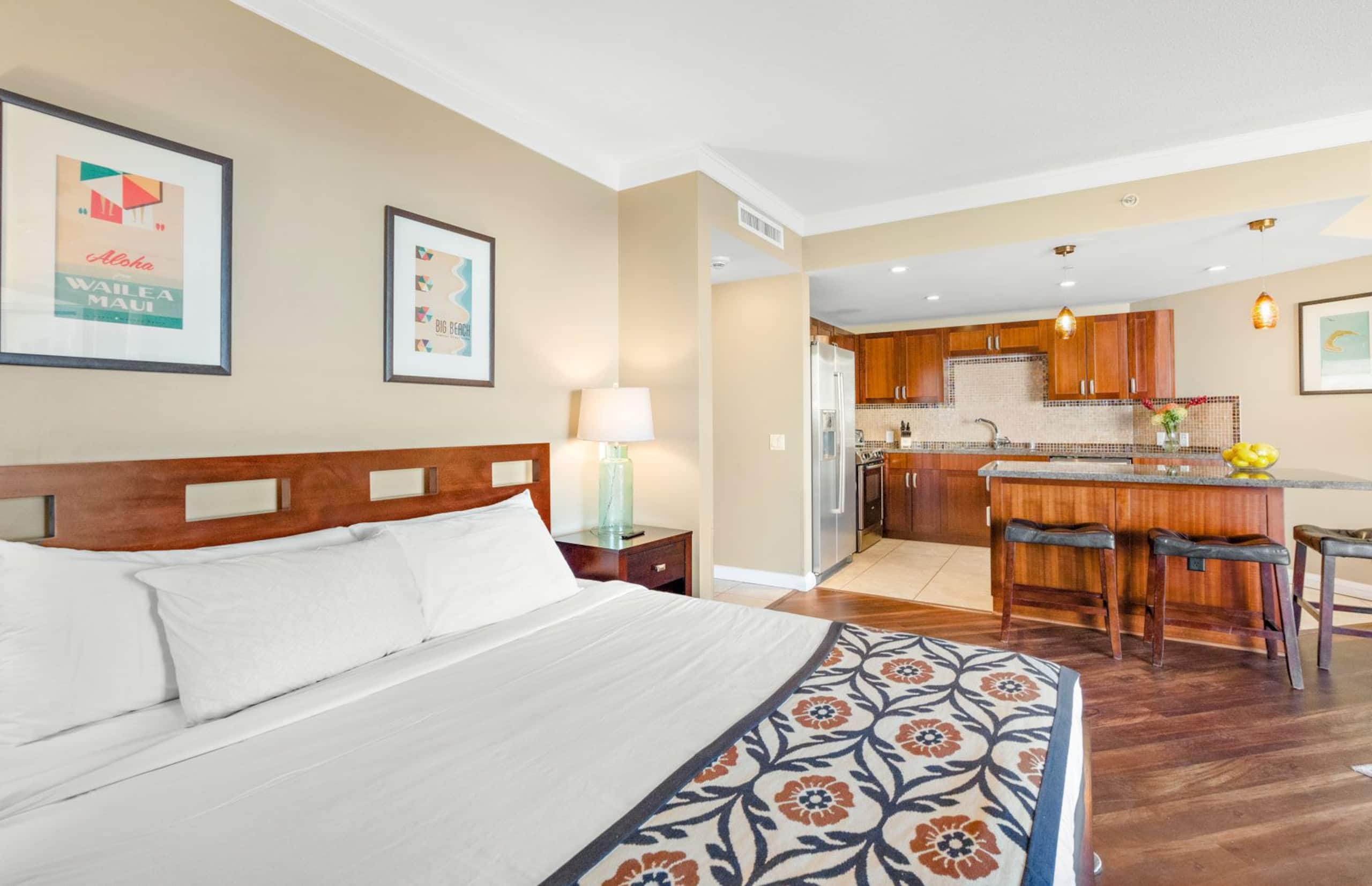 Condo in Lahaina · ★4.8 · Studio · 2 beds · 1 bath - Image 10