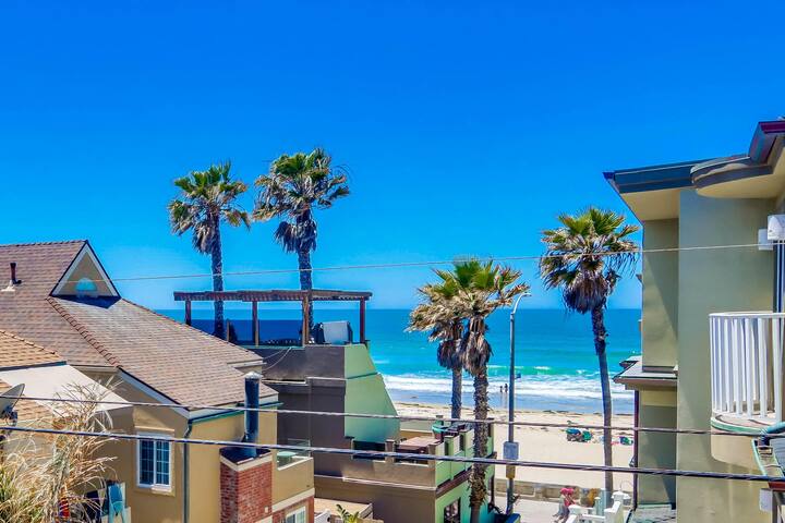 Beach Life & Access – Nautical Beach House gallery image 3