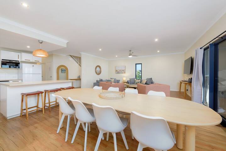 120 Madaffari Drive gallery image 4