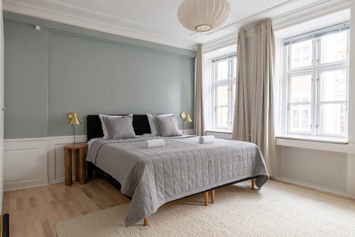 Spacious Tivoli Gardens Apartment w/3 Bedrooms gallery image 2