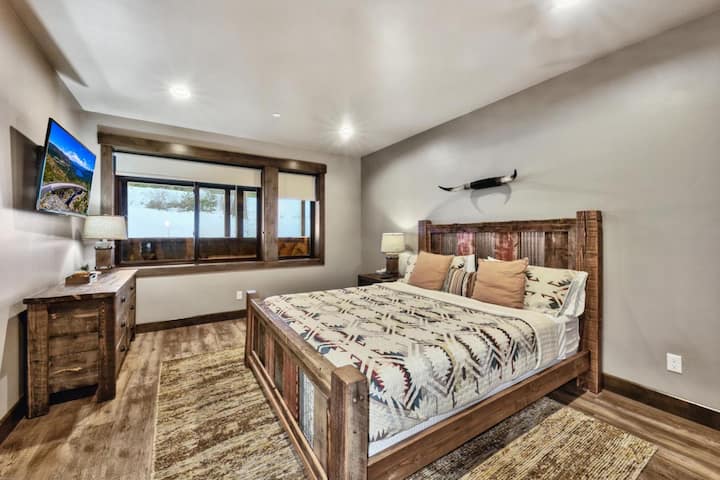 Mini apartmán: manželská posteľ King a vlastná kúpeľňa