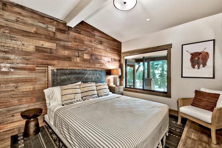 Spálňa 1: Veľká manželská posteľ