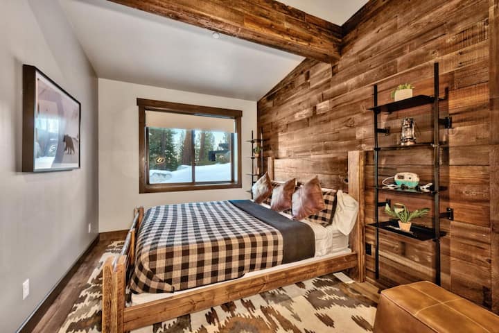 Spálňa 3: manželská posteľ