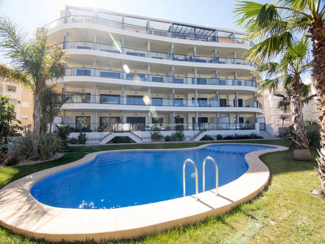 Edeal Homes managed Airbnb listing 1