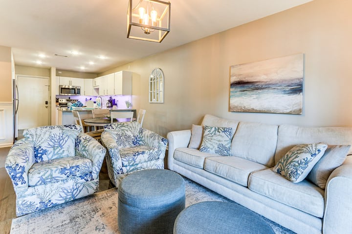 Walk To Folly Field Beach: Coastal Home W/ Grill - Hilton Head Island, SC