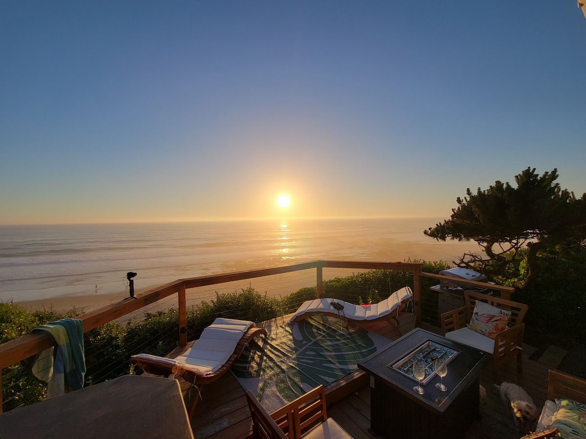 Oceanfront|Hot Tub|Fire Table|Movie Projector