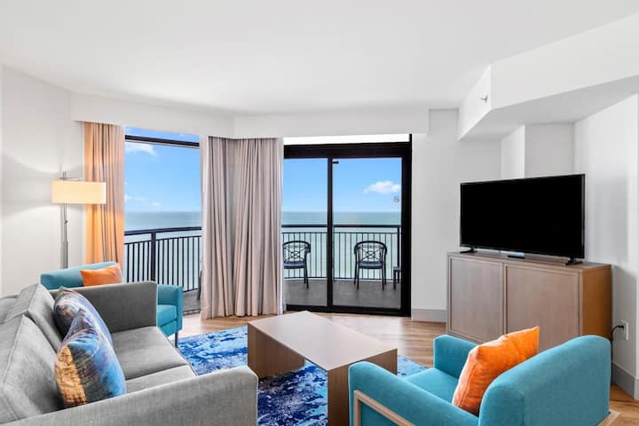 Oceanfront Luxury Four Bedroom Condo 12th Floor - Myrtle Beach, SC