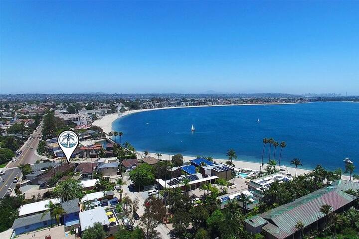 Mission Bay Classic Beach House | 4BR + Oceanview gallery image 5