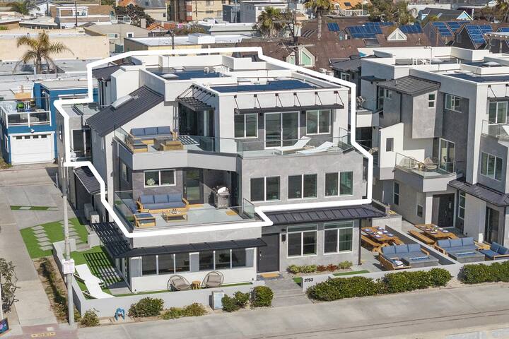 Bluewater Oceanfront 2 North | Mission Beach 4 BR gallery image 3