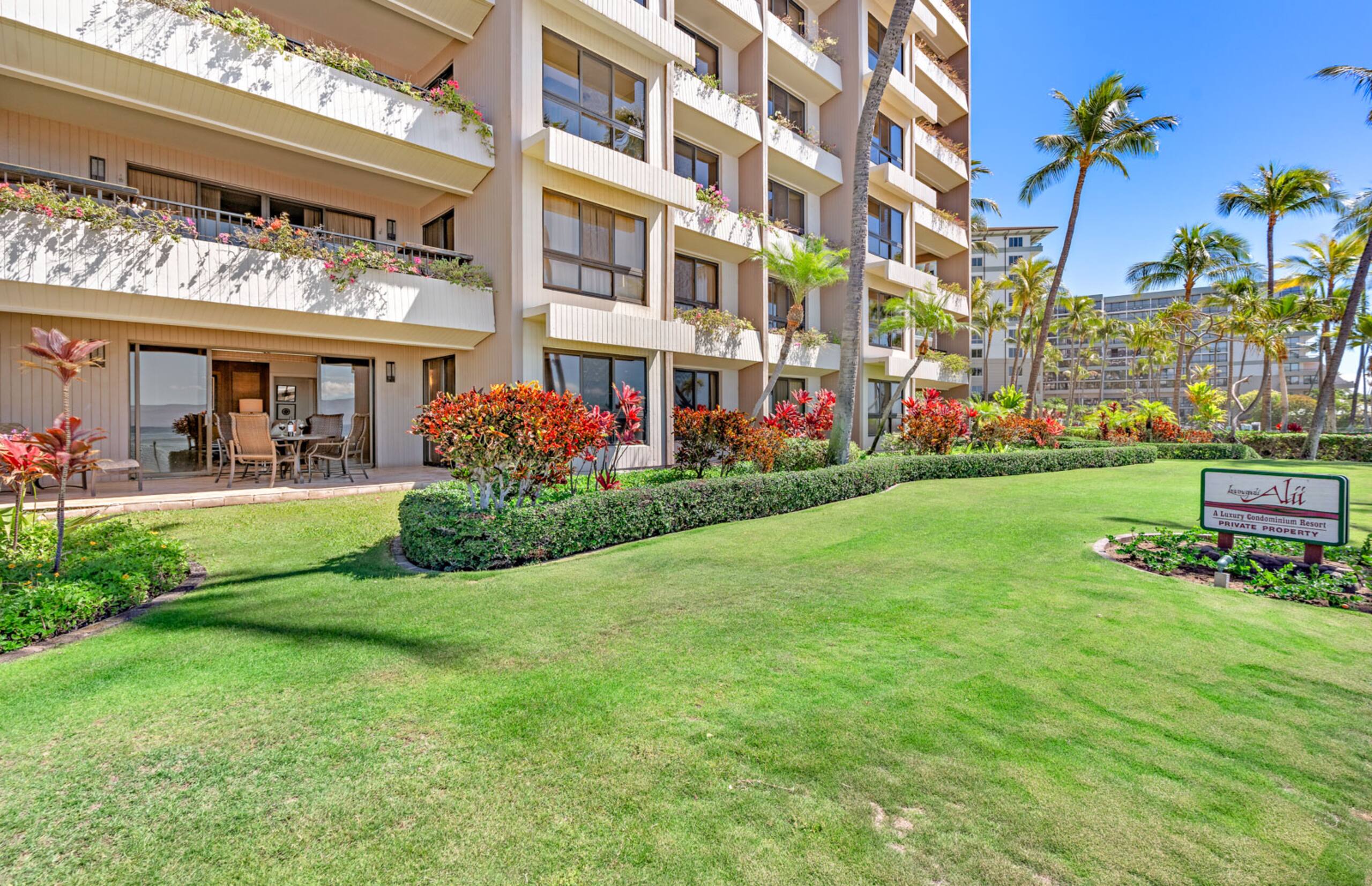 Condo in Lahaina · ★5.0 · 2 bedrooms · 2 beds · 2 baths - Image 33