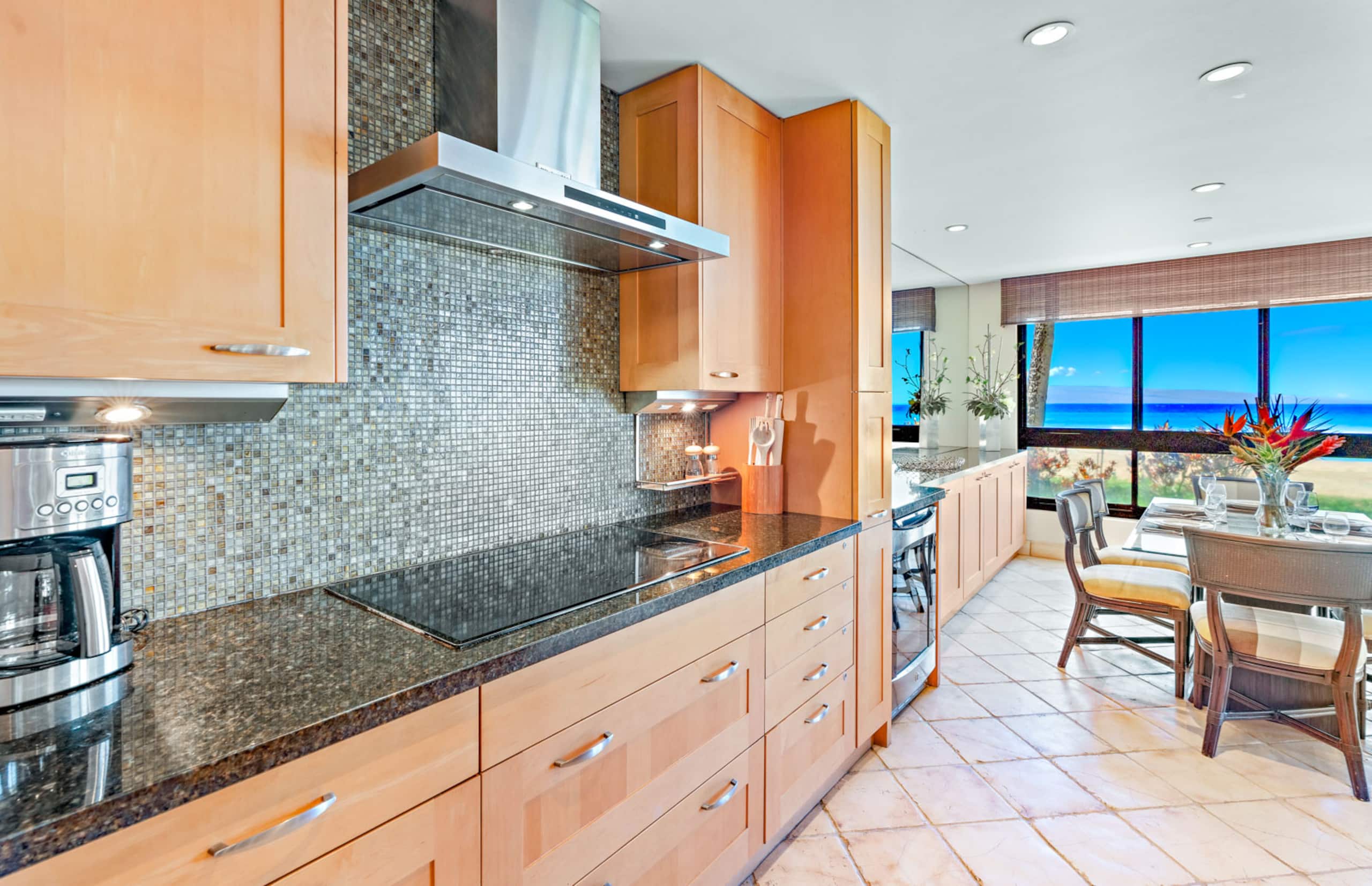 Condo in Lahaina · ★5.0 · 2 bedrooms · 2 beds · 2 baths - Image 17