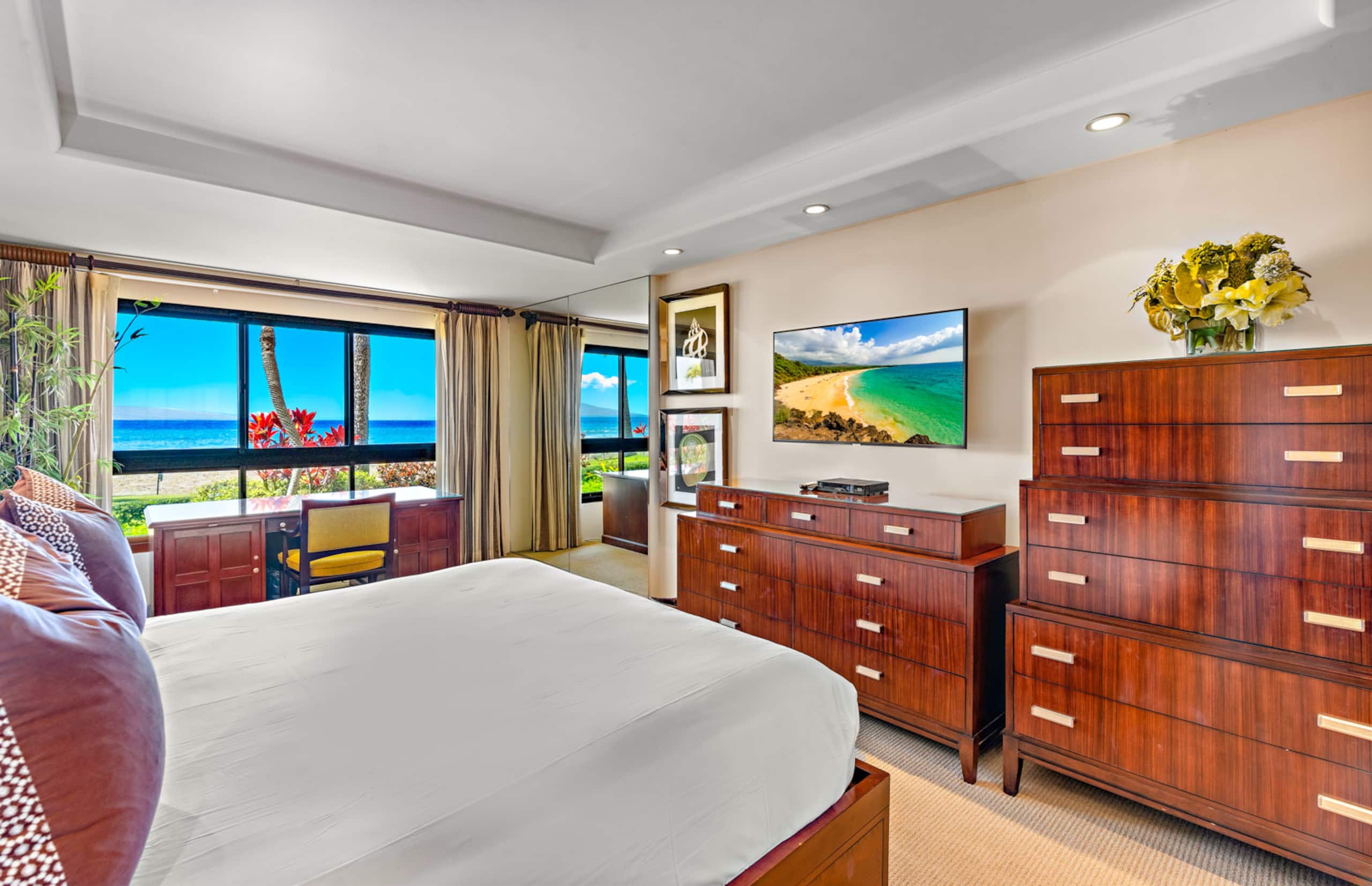 Condo in Lahaina · ★5.0 · 2 bedrooms · 2 beds · 2 baths - Image 19