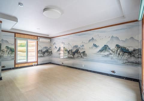 맑은 공기를 마시며 힐링하는 숲 속 펜션
