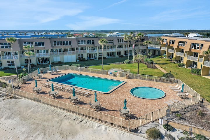 Coquina A208, Beautiful Ocean Front View - Condominiums for
