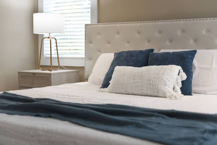 Удобен кревет и мирен амбиент.
