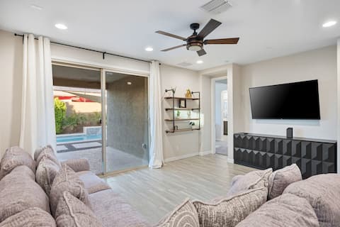 Popular Airbnb listing: Stunning 5BR Home w/ Heated Pool! in Queen Creek