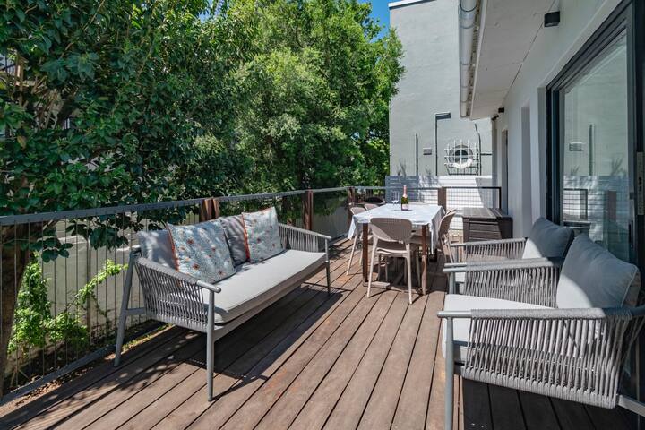 A Family haven in Tamboerskloof gallery image 3