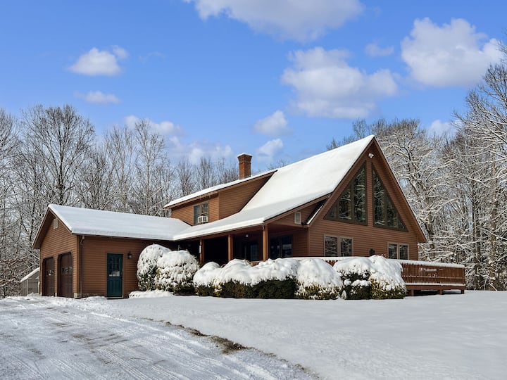 Beechwood Home - 4 Bedrooms And 3 Baths - Rutland, VT