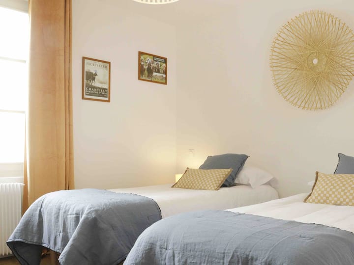 Სულ ეს არის, რომ პოლოს ოთახში ორი ცალკეული სტუმარი დაბინავდება! Დაჯავშნისას მოთხოვნის კონფიგურაცია!