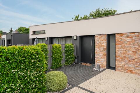 Luxury villa with pool, 10 people