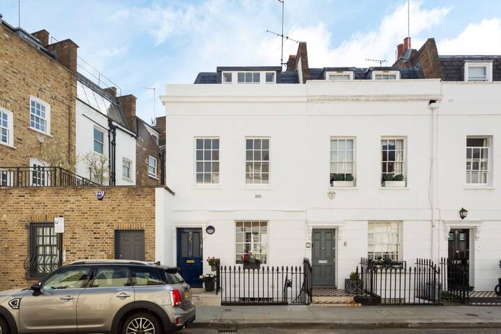 Spacious modern Chelsea 4BD close to Sloane Square gallery image 2