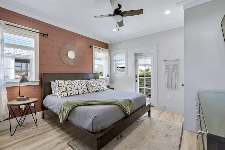 Kati 3 - Suitë "King" me banjë ngjitur dhe ballkon më vete