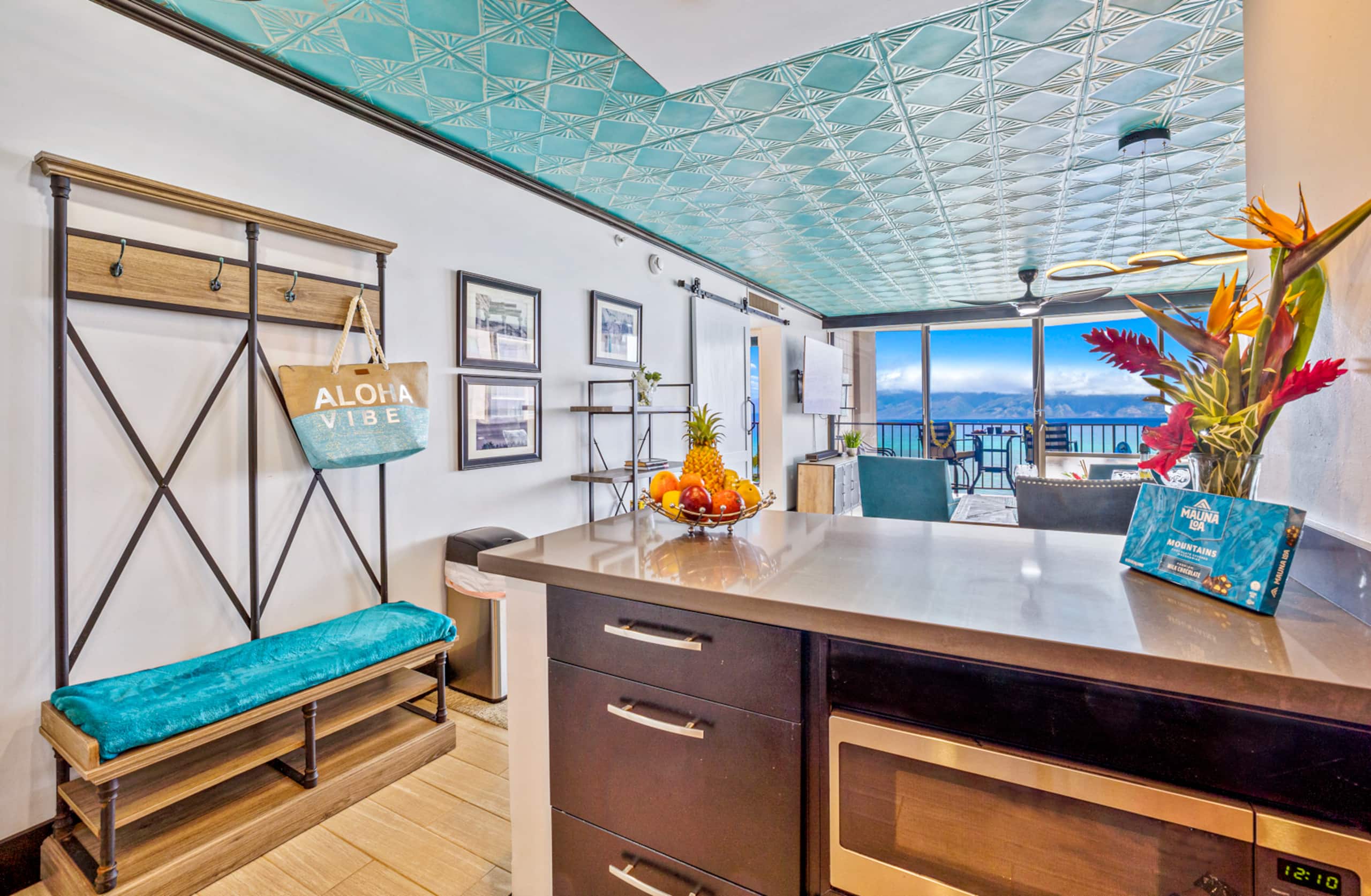 Condo in Lahaina · ★4.83 · 1 bedroom · 2 beds · 1 shared bath - Image 19
