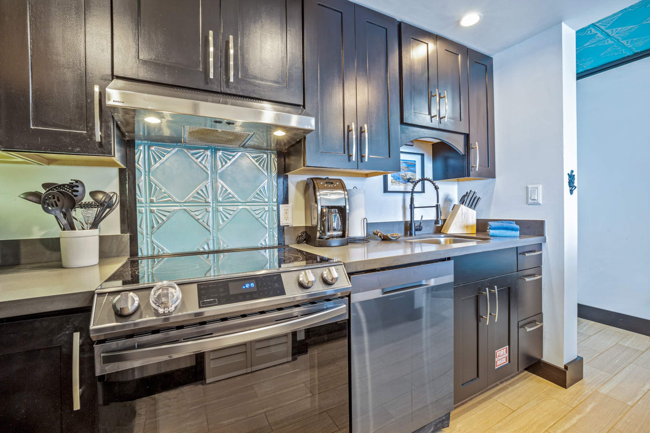 Condo in Lahaina · ★4.83 · 1 bedroom · 2 beds · 1 shared bath - Image 22