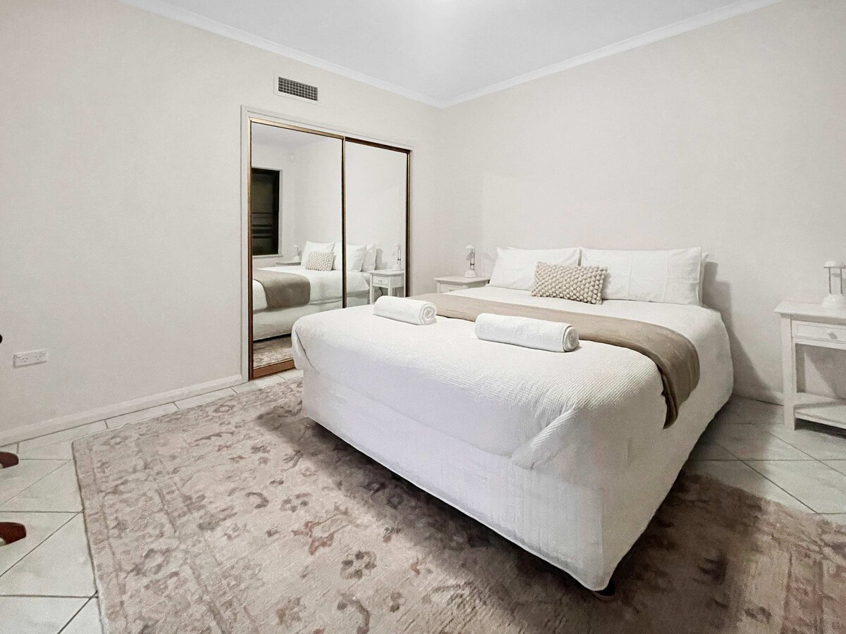 Спална соба (приземје)