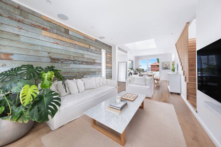 Seascape: Home with Pool and Views – Walk to Beach gallery image 4