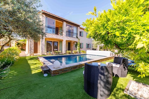 Oasis of Comfort: Residence with Pool and Garden