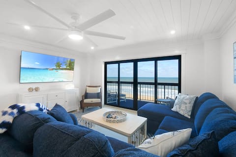 Luxury 3/3 direct oceanfront corner, heated pool