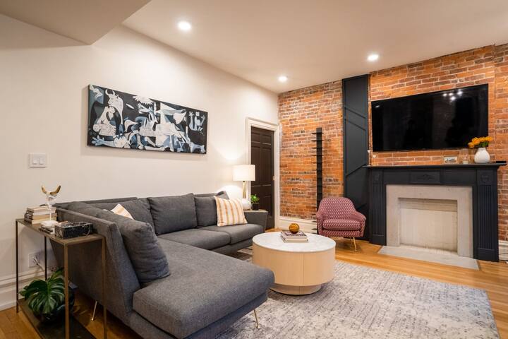 The Buckeye Retreat Mansion gallery image 5