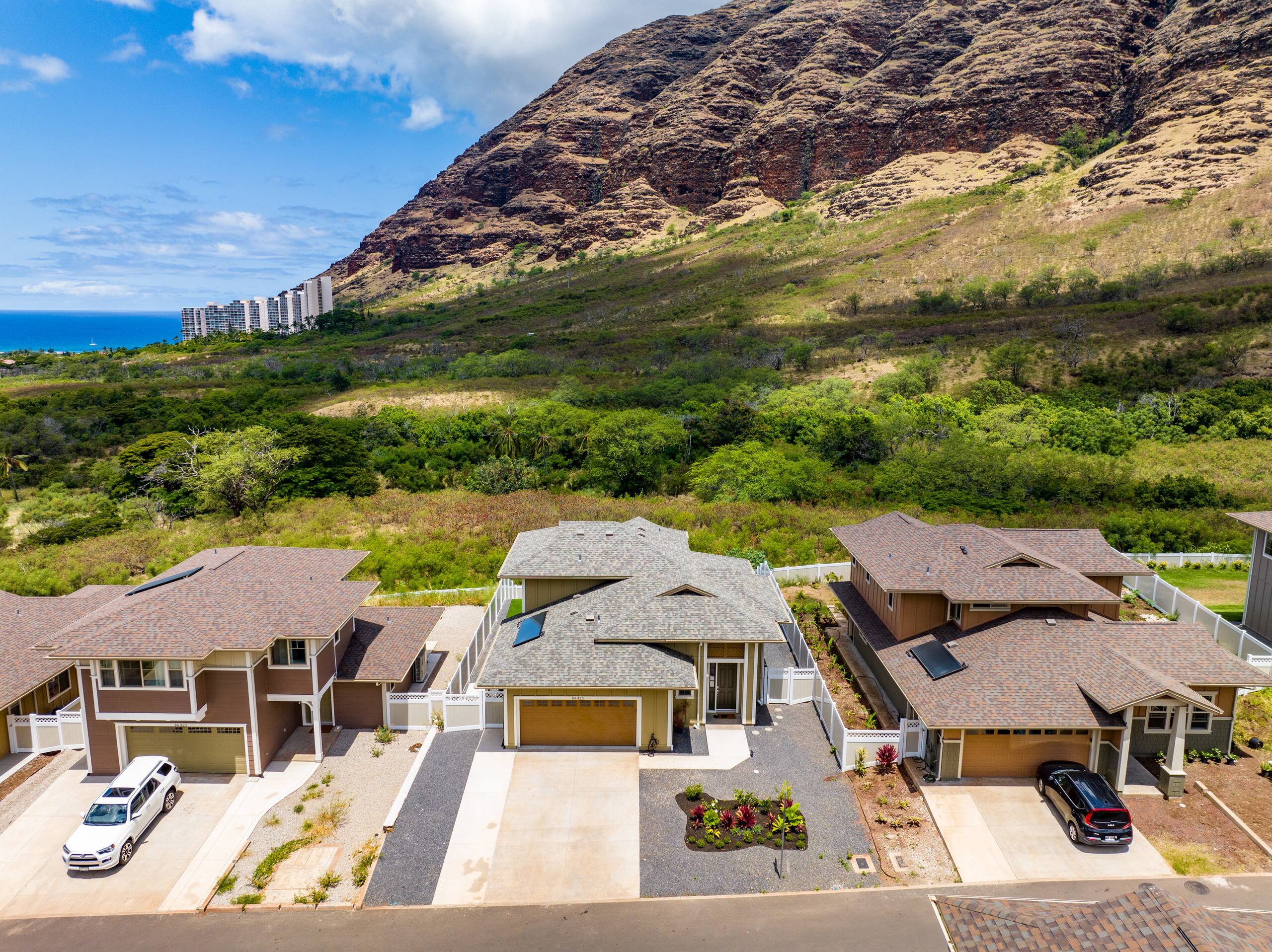 Home in Waianae · ★4.89 · 3 bedrooms · 6 beds · 2.5 private baths - Image 40
