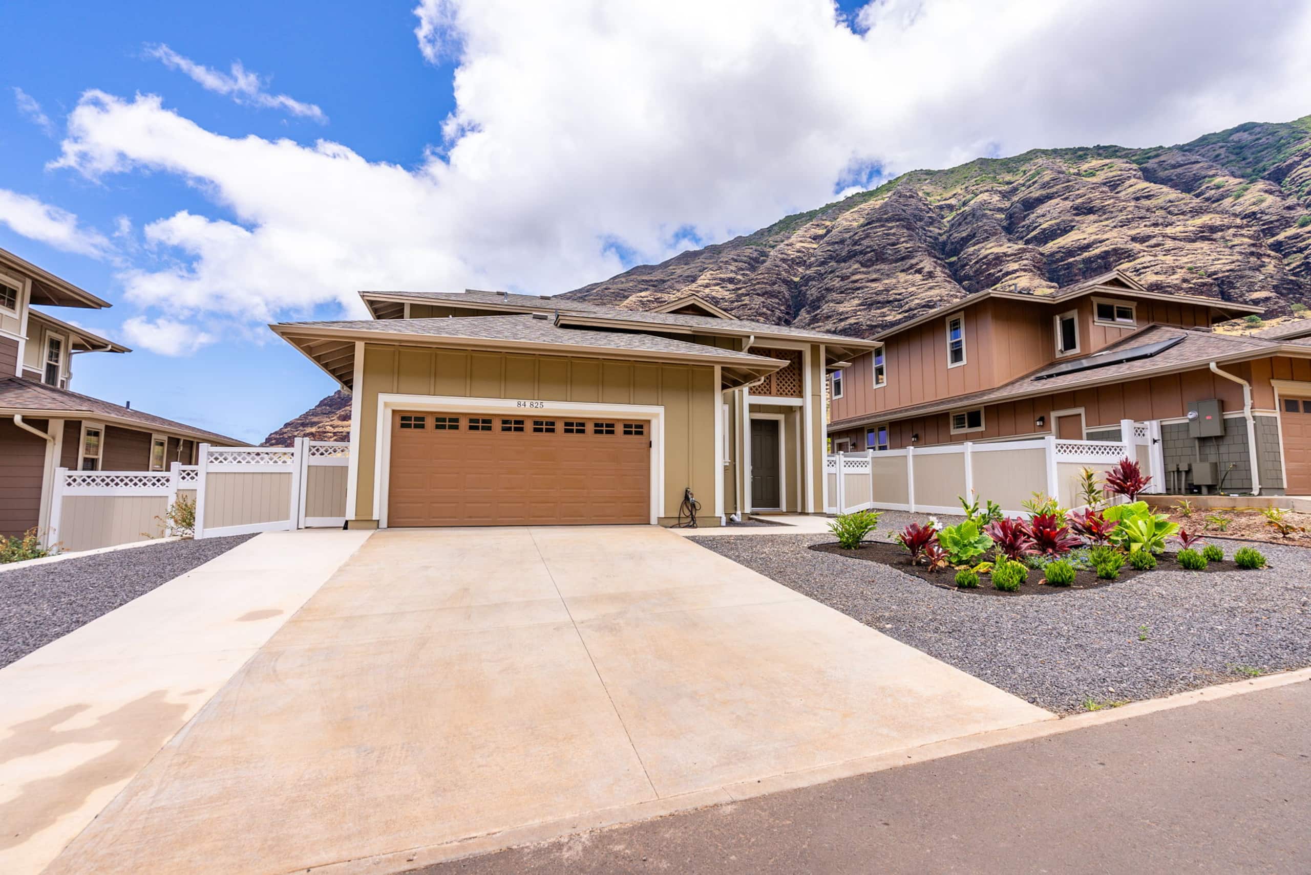 Home in Waianae · ★4.89 · 3 bedrooms · 6 beds · 2.5 private baths - Image 39