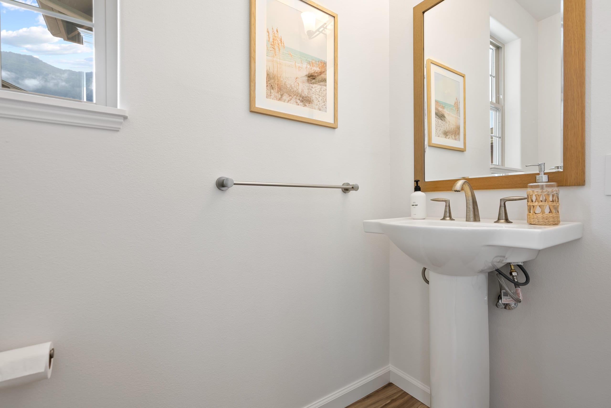 Home in Waianae · ★4.89 · 3 bedrooms · 6 beds · 2.5 private baths - Image 18