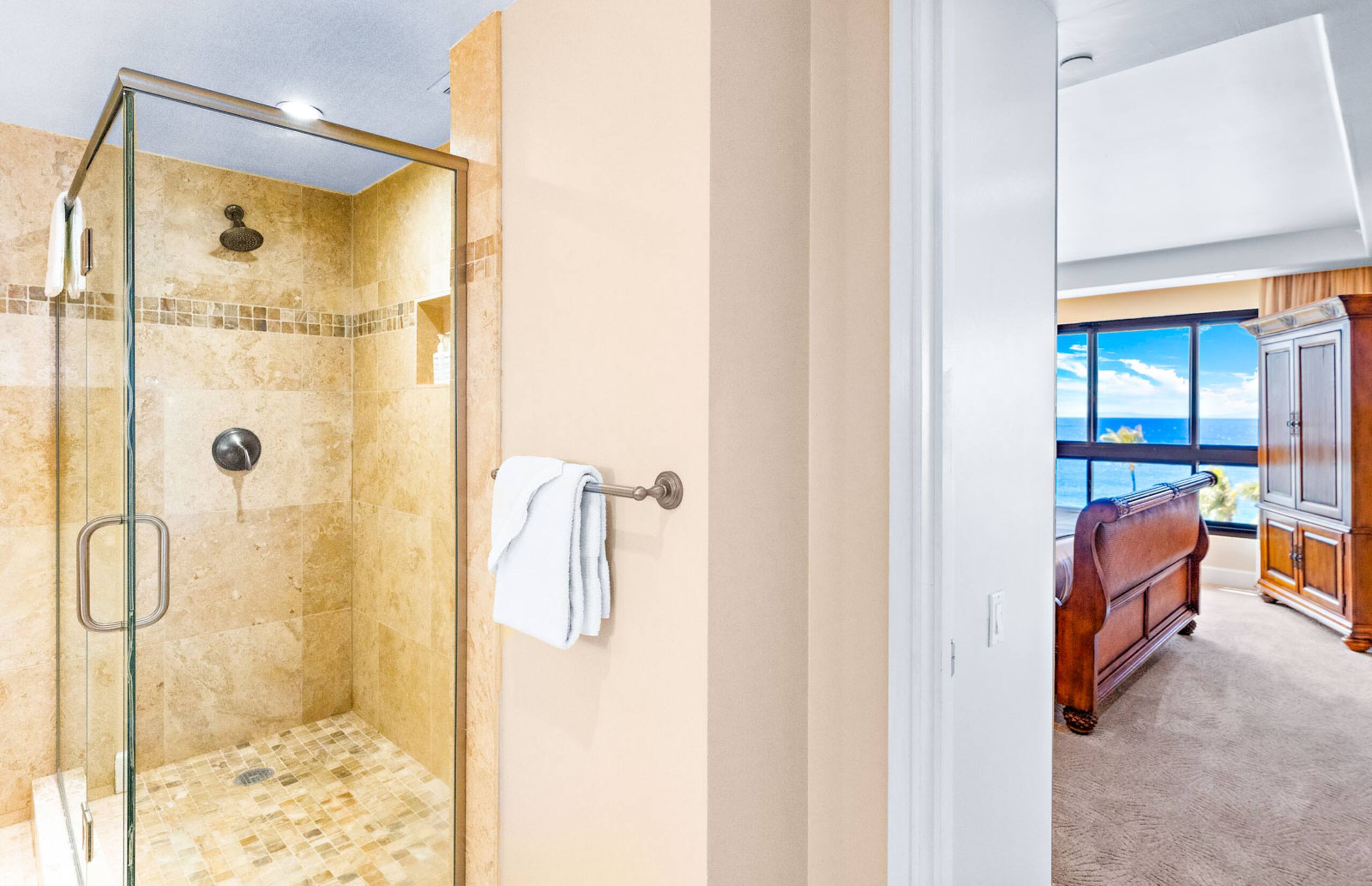 Condo in Lahaina · ★4.8 · 2 bedrooms · 4 beds · 2 baths - Image 20