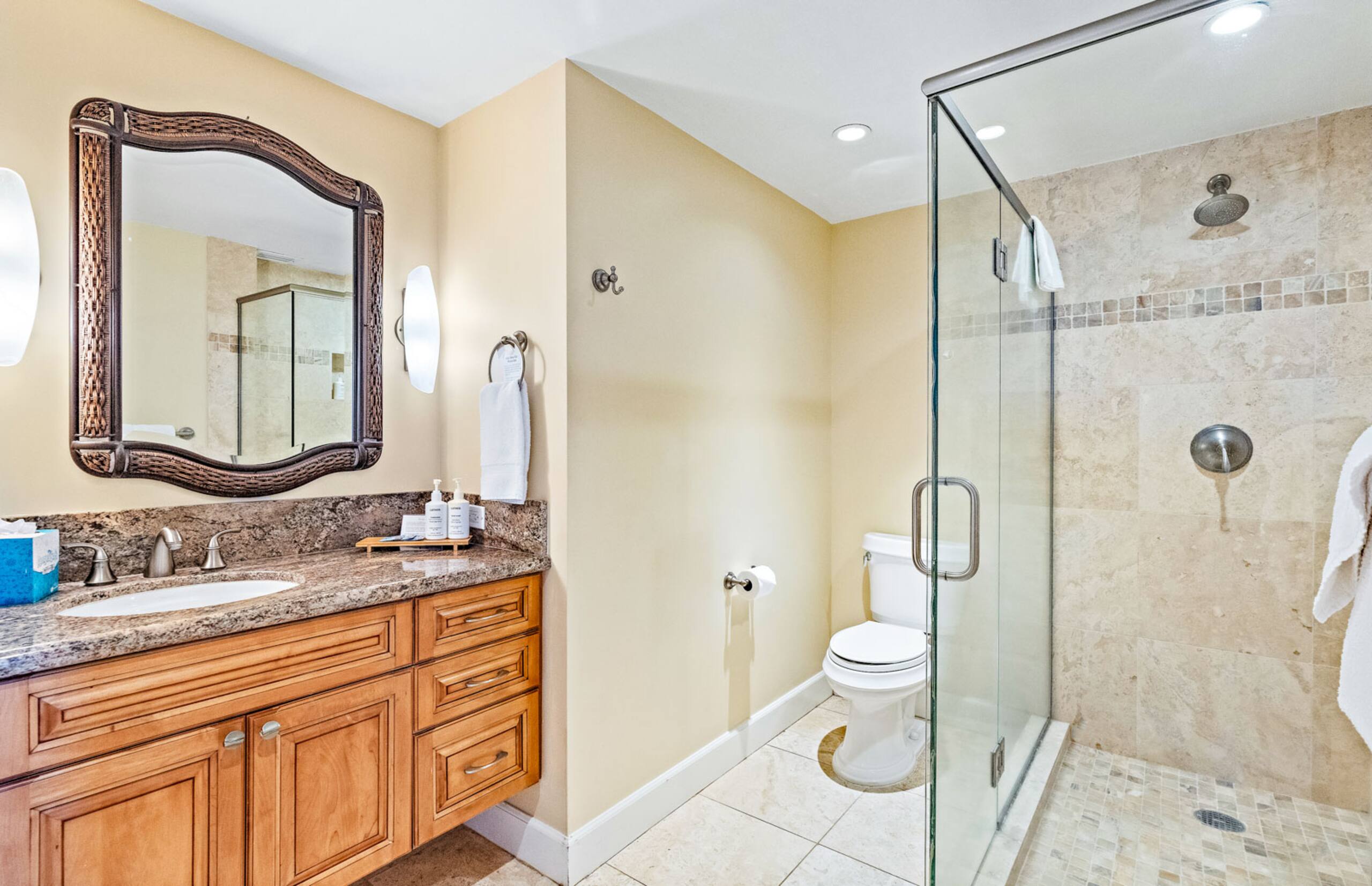 Condo in Lahaina · ★4.8 · 2 bedrooms · 4 beds · 2 baths - Image 21