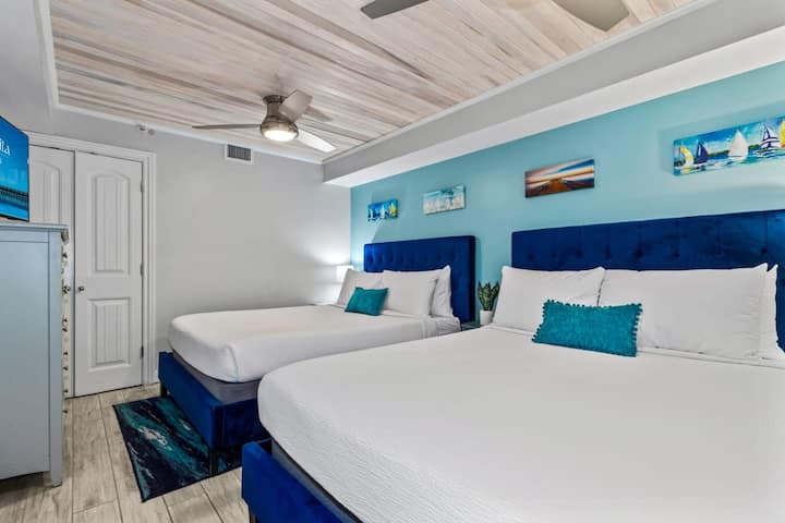 Parfaite pour se détendre après une journée d'aventures en bord de mer, cette chambre offre confort et charme pour un séjour mémorable !