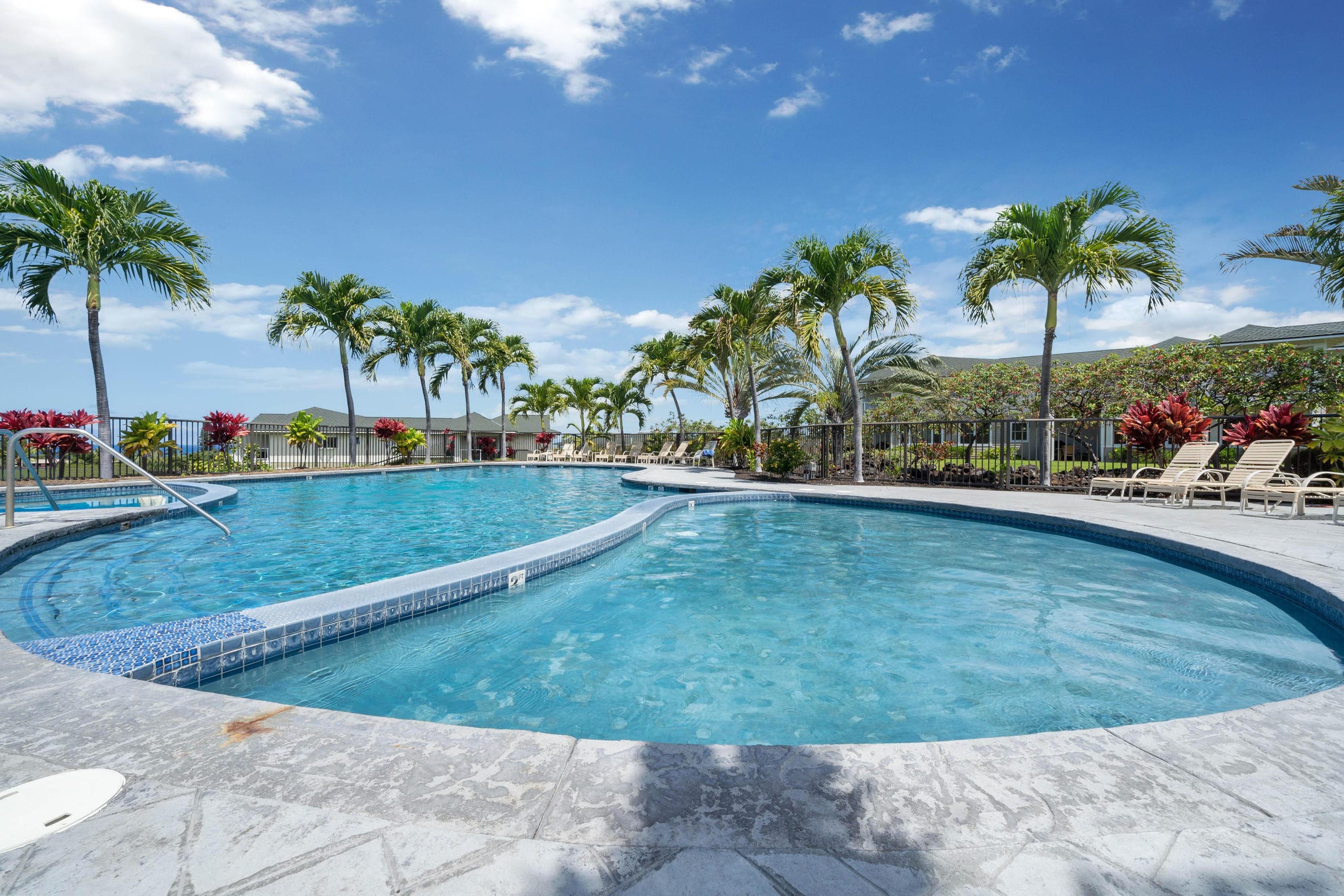 Townhouse in Kailua-Kona · ★4.77 · 3 bedrooms · 4 beds · 3 baths - Image 41