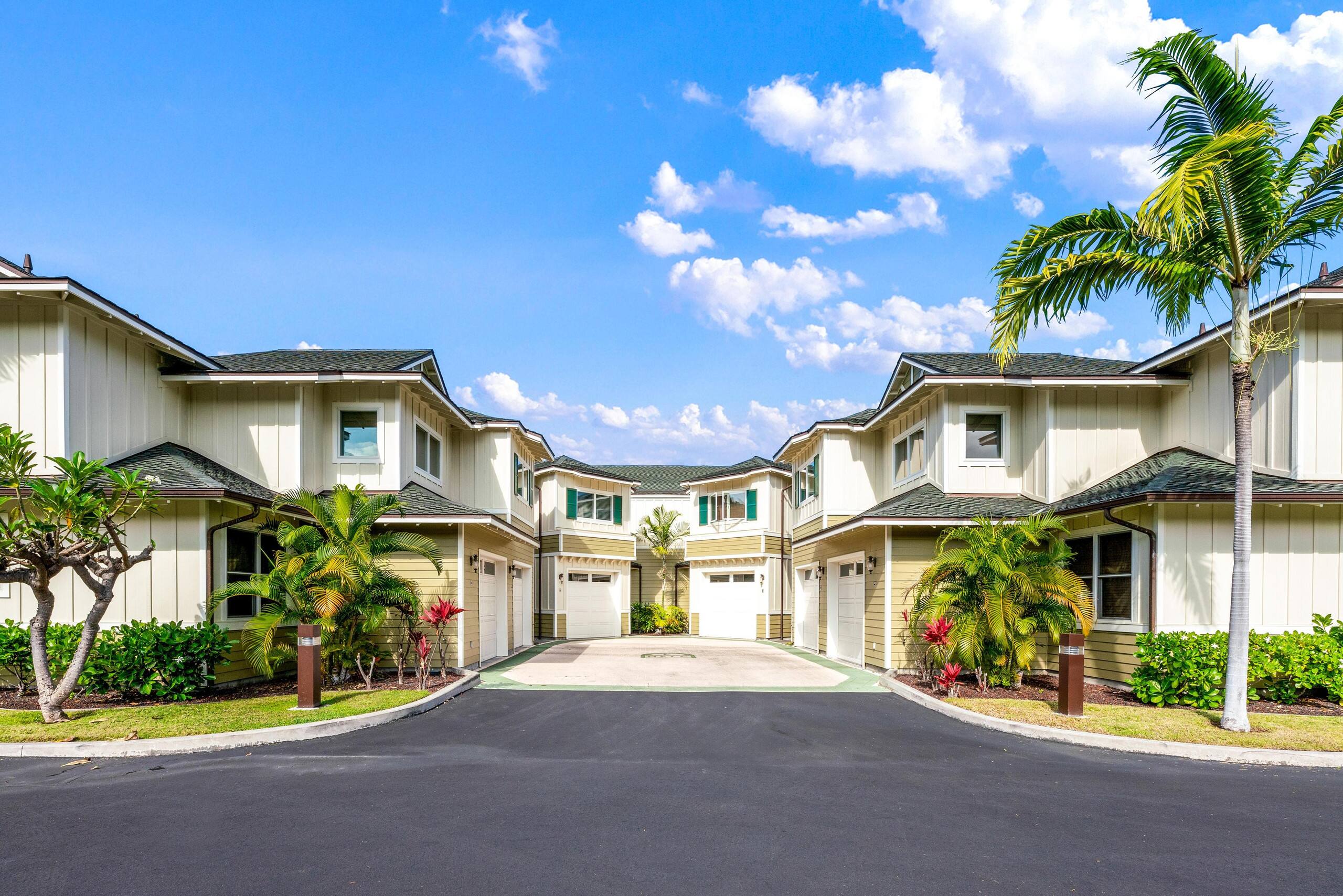 Townhouse in Kailua-Kona · ★4.77 · 3 bedrooms · 4 beds · 3 baths - Image 40
