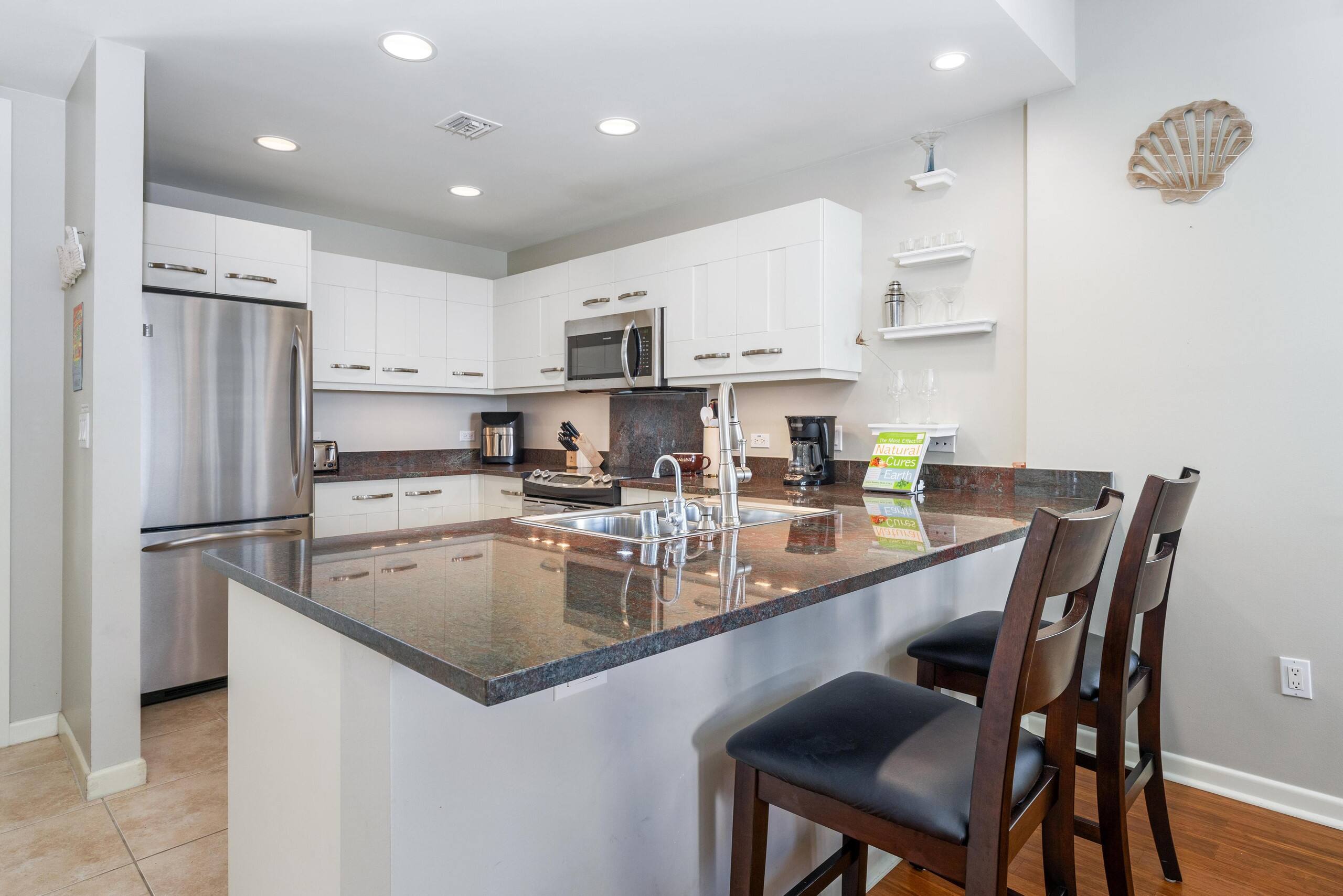 Townhouse in Kailua-Kona · ★4.77 · 3 bedrooms · 4 beds · 3 baths - Image 6