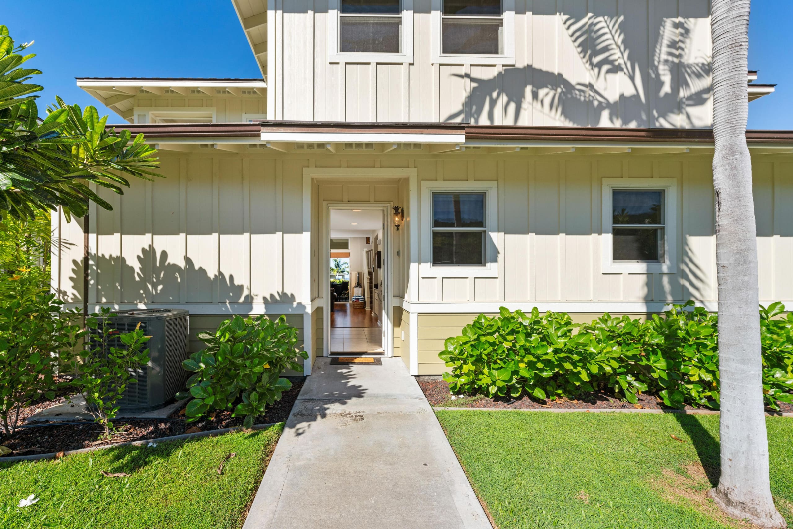 Townhouse in Kailua-Kona · ★4.77 · 3 bedrooms · 4 beds · 3 baths - Image 39