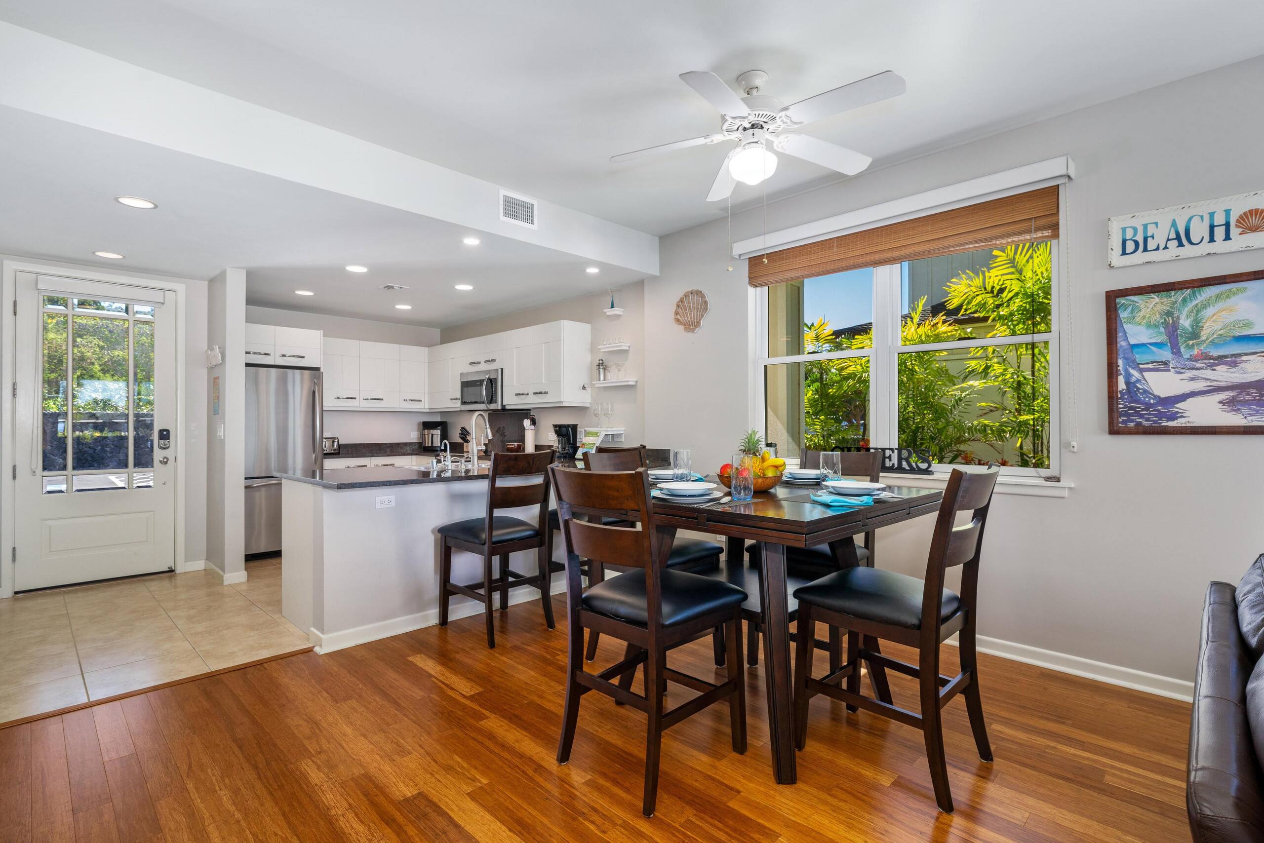 Townhouse in Kailua-Kona · ★4.77 · 3 bedrooms · 4 beds · 3 baths - Image 12