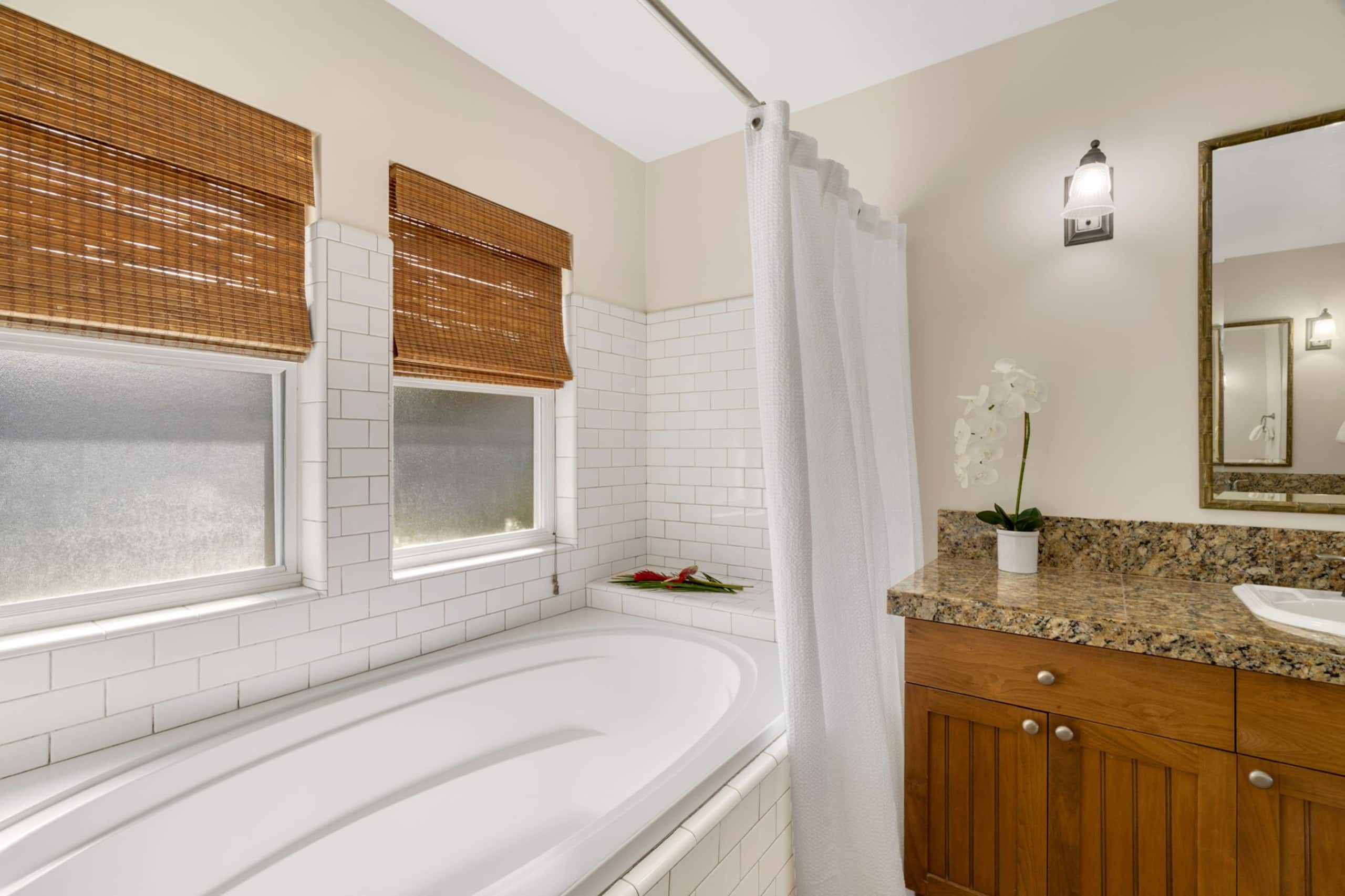 Condo in Princeville · ★4.93 · 3 bedrooms · 5 beds · 3 baths - Image 26