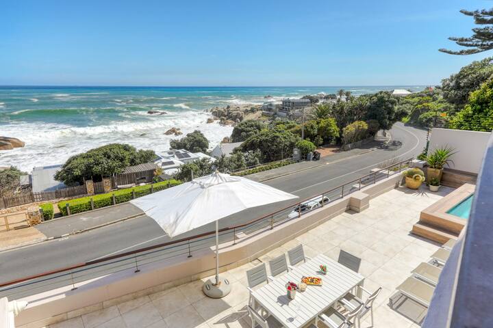 Bakoven Sunsets – Luxury Apt with sea views & pool gallery image 3